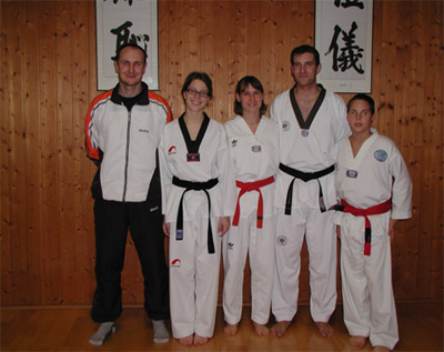 v. l. n. r.: Michael Scherer, Isabel John, Monika Girardi, Simon Prehn, Marcel Schönthal v. l. n. r.: Michael Scherer, Isabel John, Monika Girardi, Simon Prehn, Marcel Schönthal