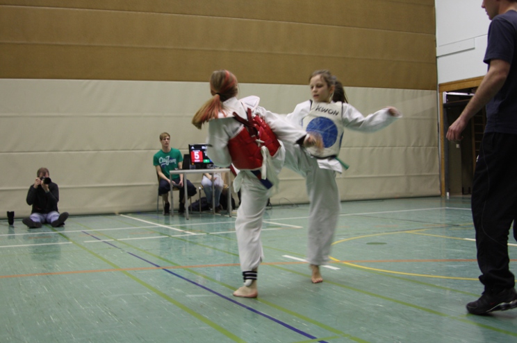Ann-Kathrin gegen Anthea